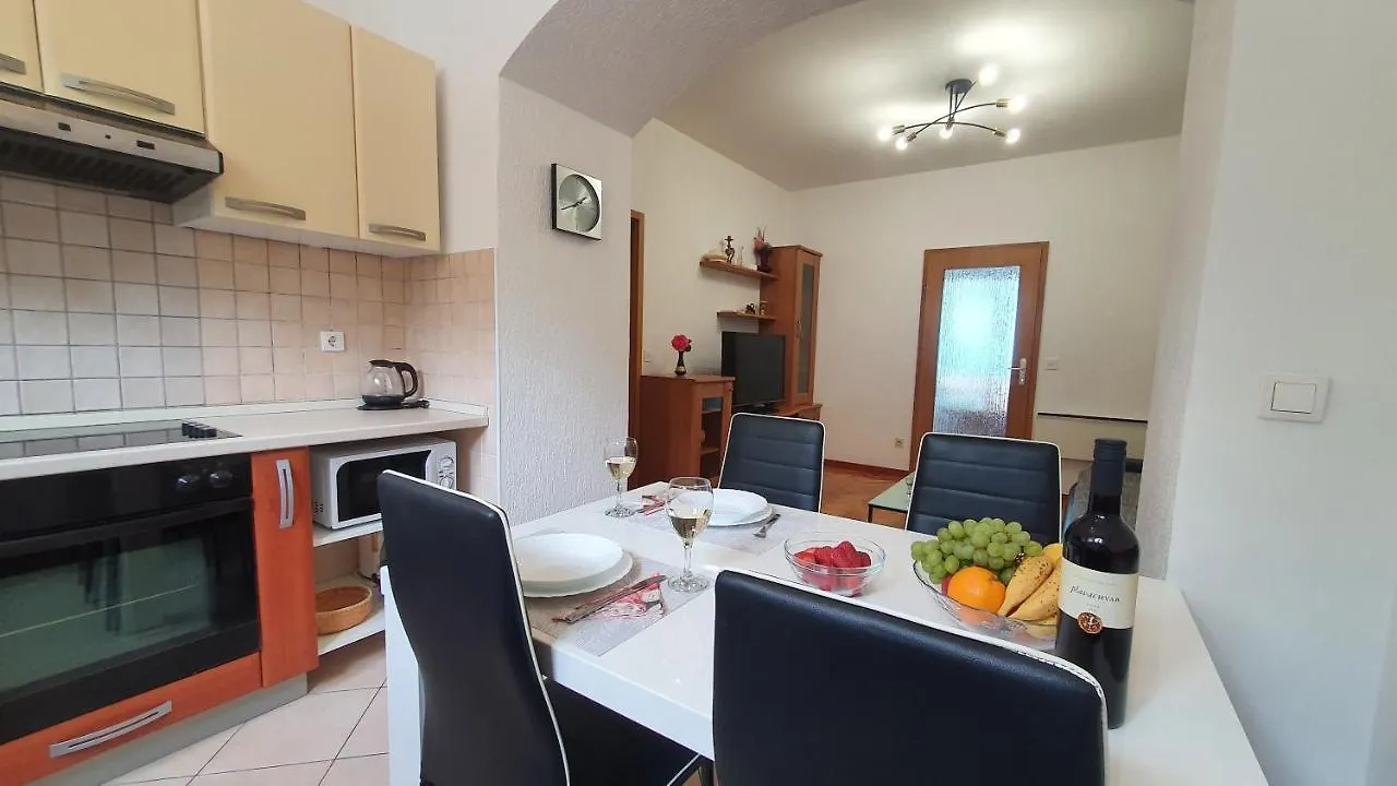 Apartments Anamarija Opatija